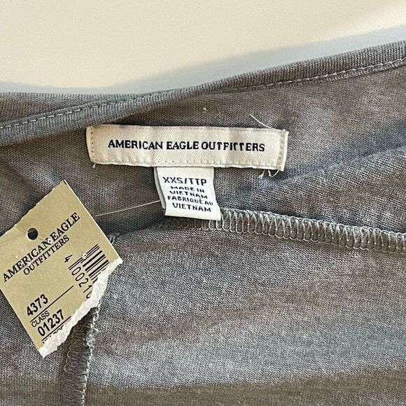 NWT American Eagle Outfitters Cropped Cardigan (Gray) - XXS - Picture 5 of 7